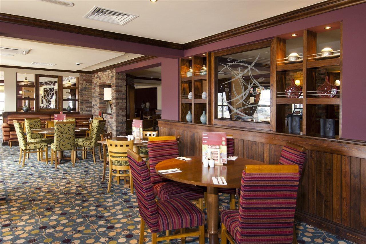 Premier Inn Bicester Ngoại thất bức ảnh